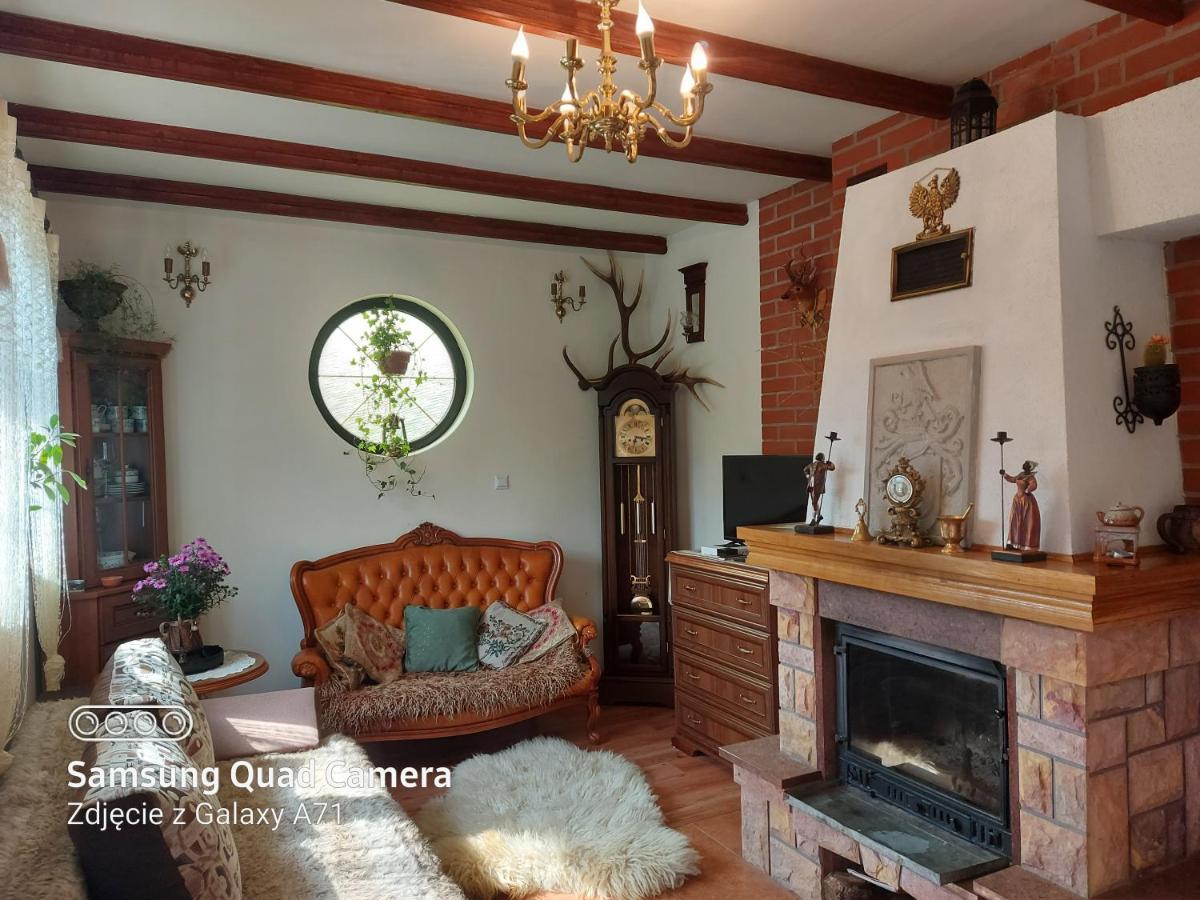 Bieszczadzki Dworek Ustrzyki Dolne Esterno foto